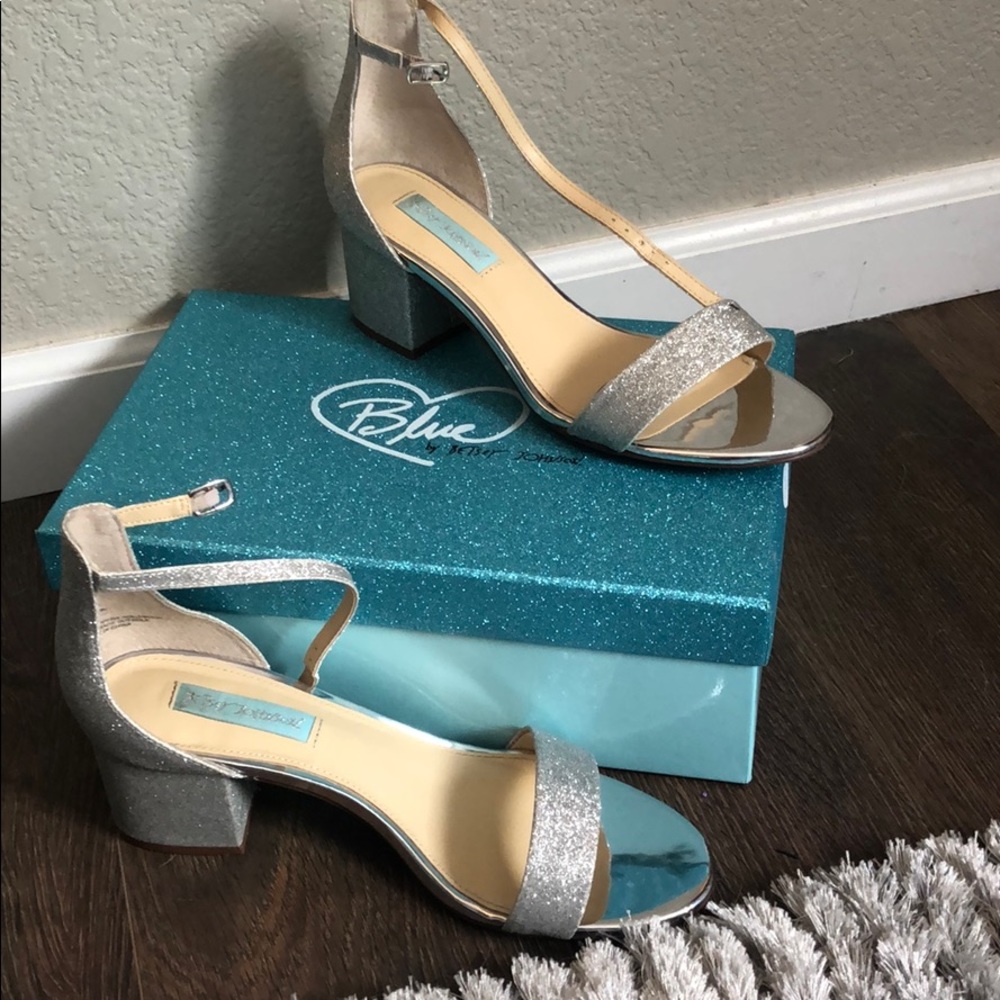 Evening shoes